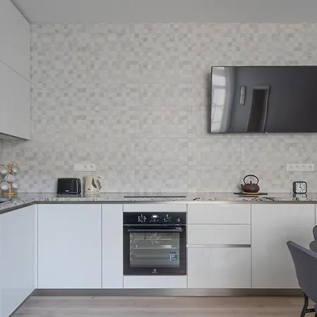 Quiet - 2 Separate Brs - By Innorental *