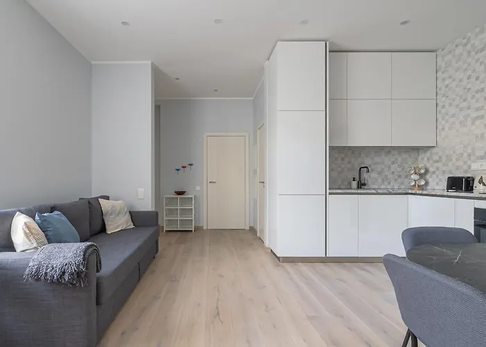 Apartment Quiet - 2 Separate Brs - By Innorental